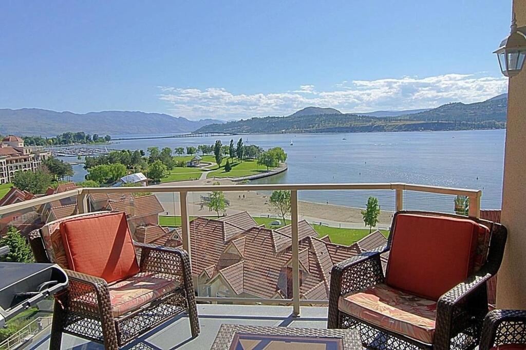Sunset Waterfront Resort By Discover Kelowna Resort Accommodations Dış mekan fotoğraf