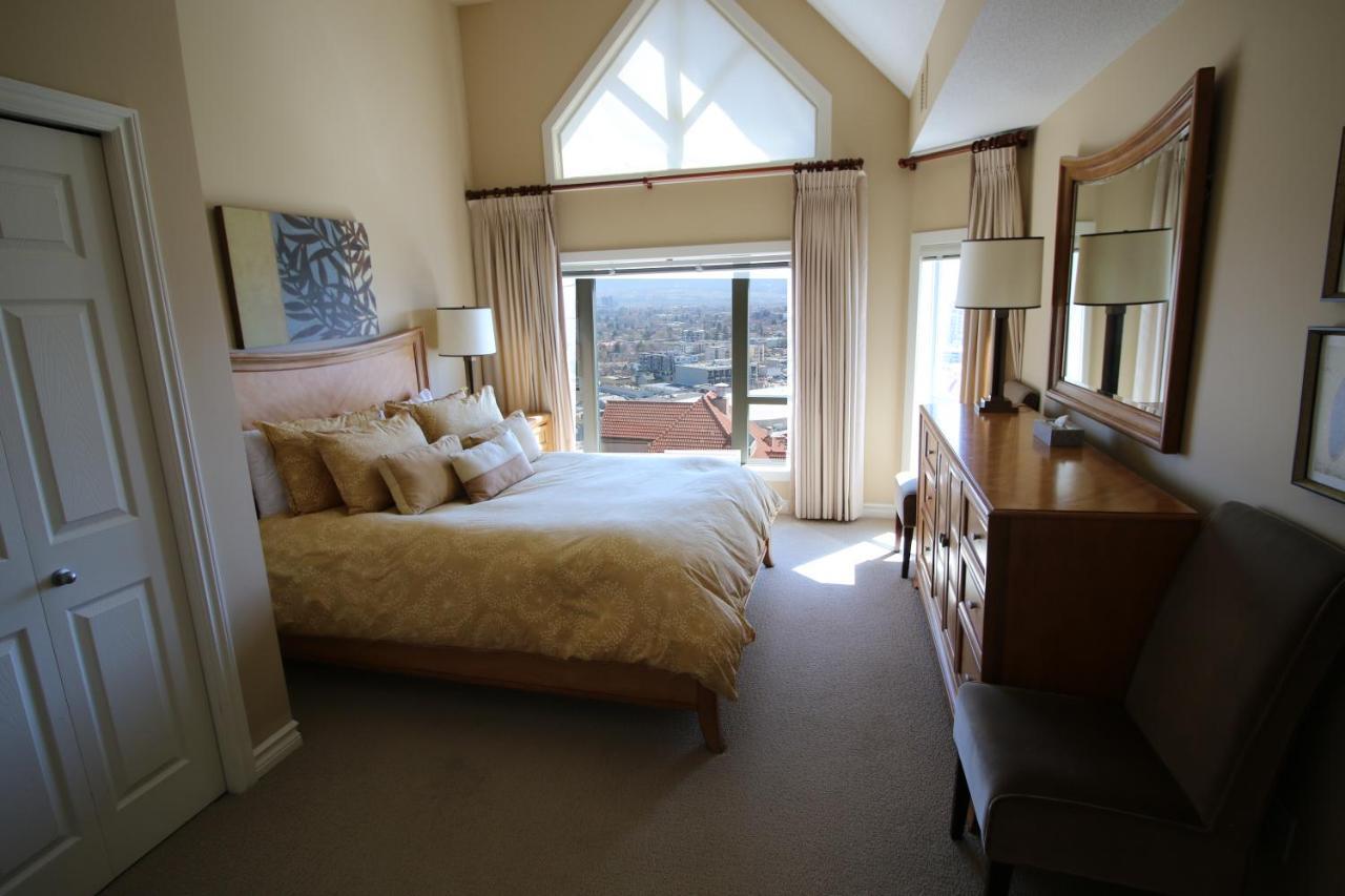Sunset Waterfront Resort By Discover Kelowna Resort Accommodations Dış mekan fotoğraf